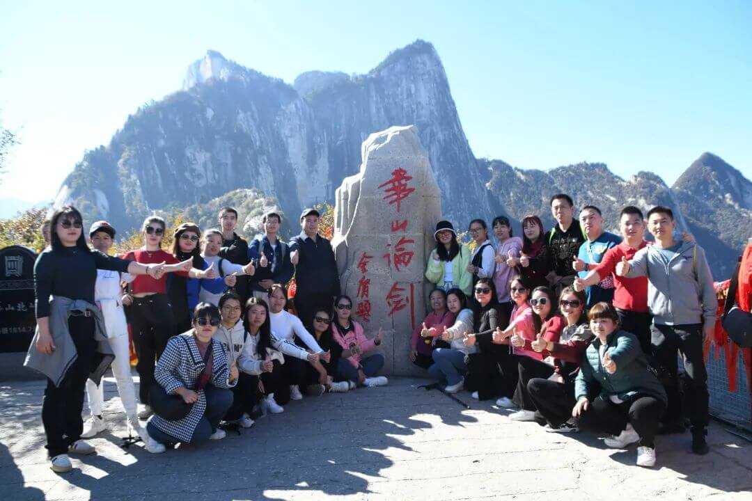 十年磨一劍丨祝賀哲林十周年團建圓滿(mǎn)舉行